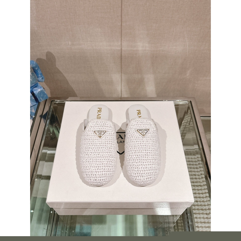 Pra*a slippers